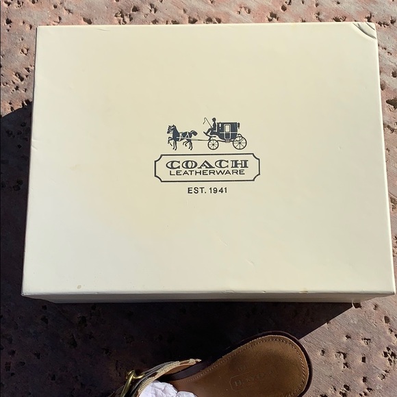 Coach Isadora Heels - Picture 4 of 6